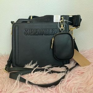 Viral tik-tok Steve Madden bag